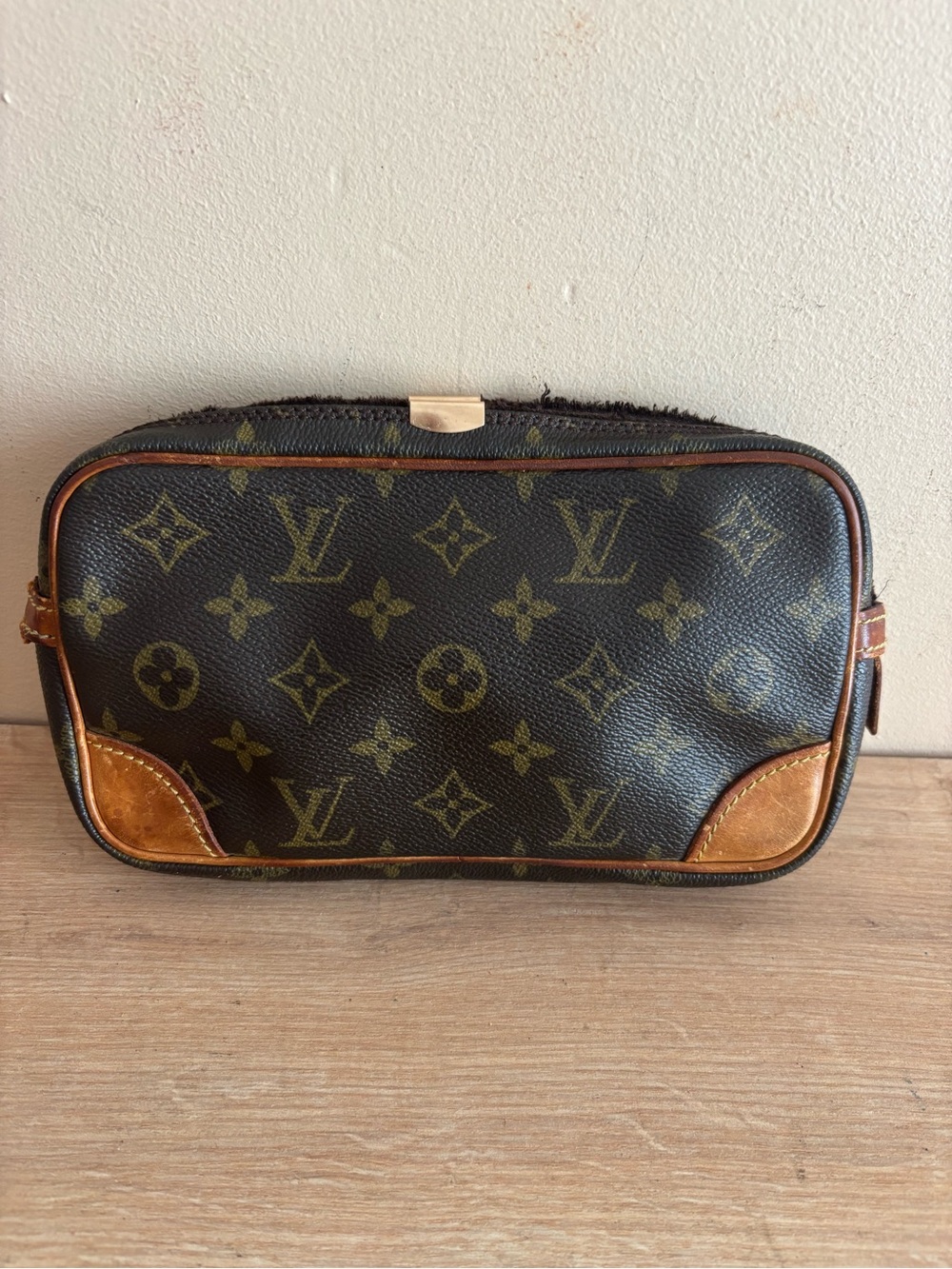 Authentic Louis Vuitton monogram clutch